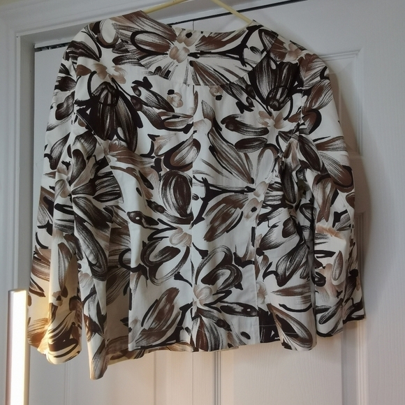 Bold print jacket top - Picture 7 of 10